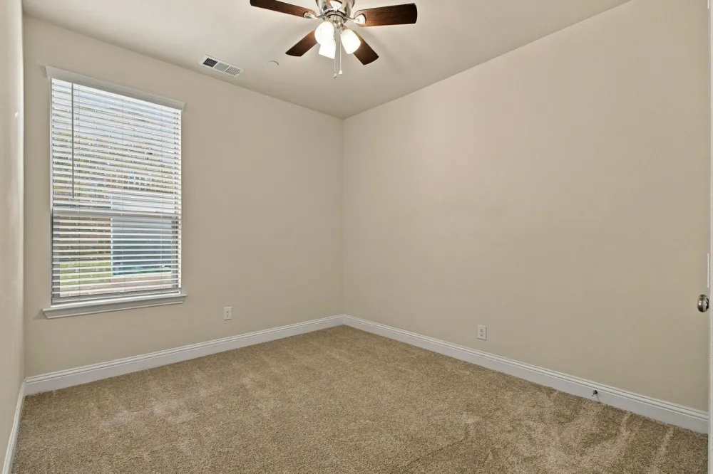 303 Ferndale Street Lewisville, TX 75056