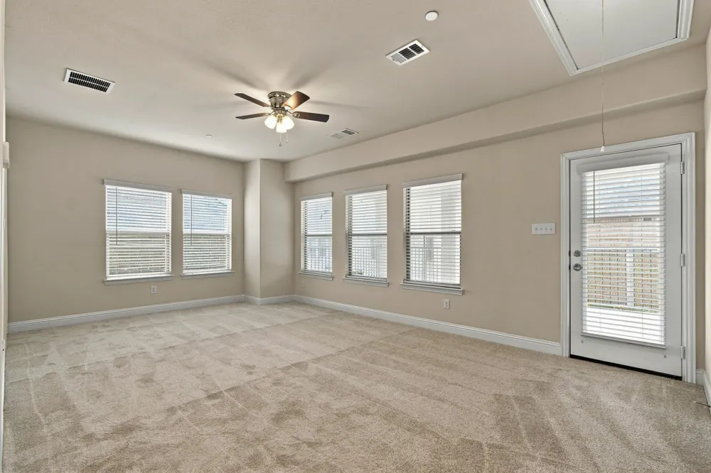 303 Ferndale Street Lewisville, TX 75056