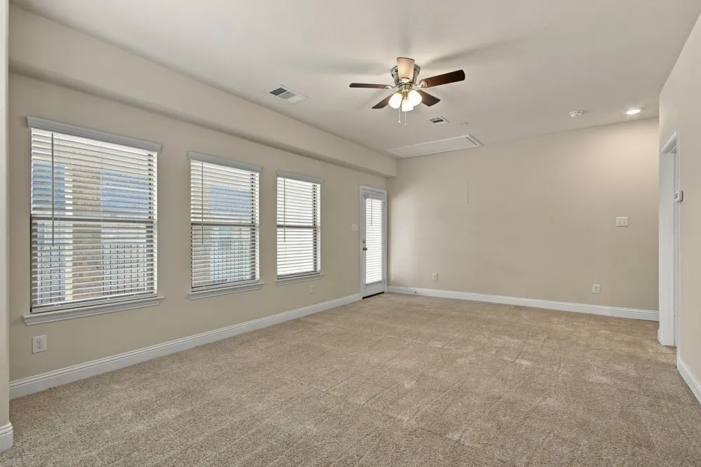 303 Ferndale Street Lewisville, TX 75056