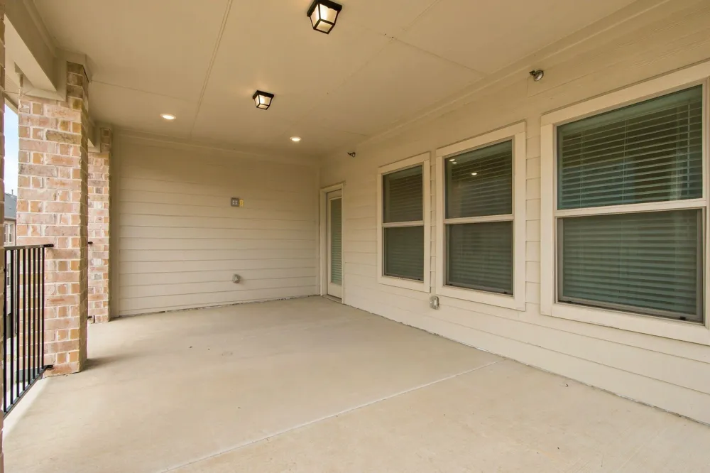 303 Ferndale Street Lewisville, TX 75056