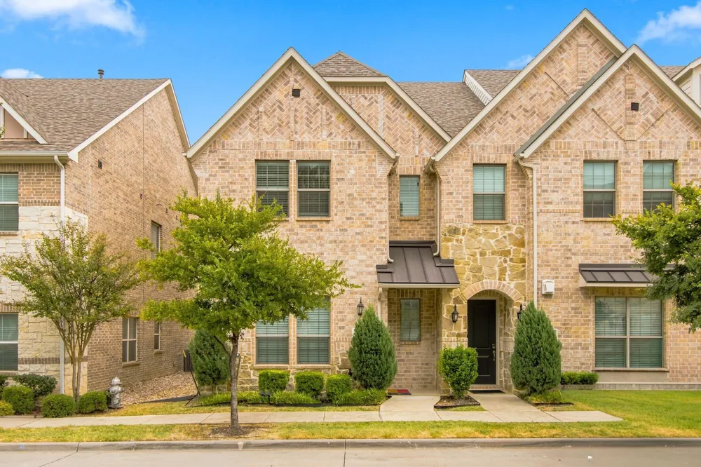 303 Ferndale Street Lewisville, TX 75056