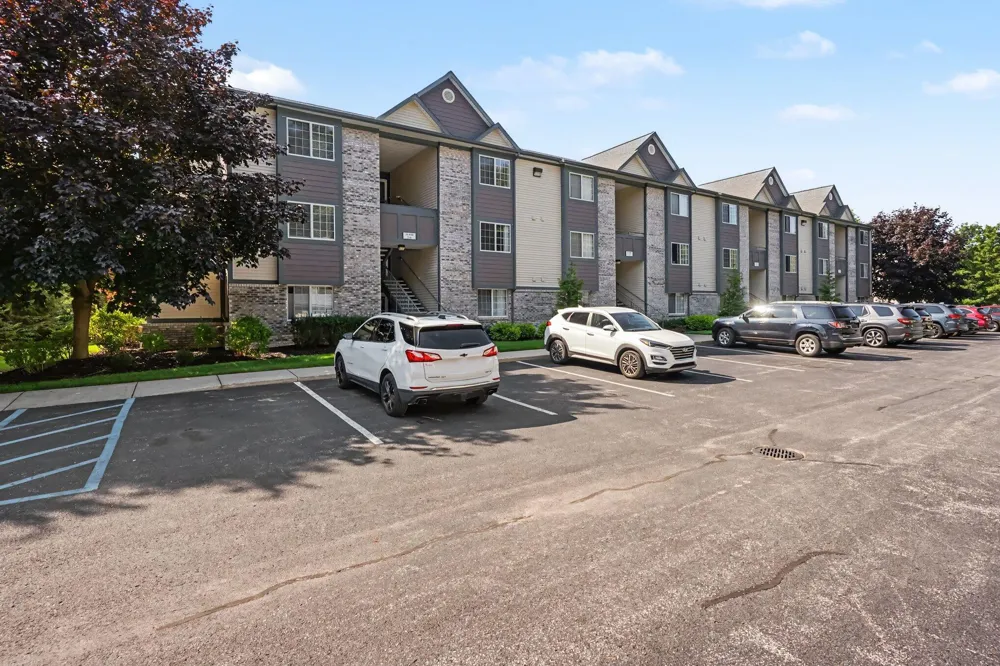 18400 Ridge Court #17 Spring Lake, MI 49456