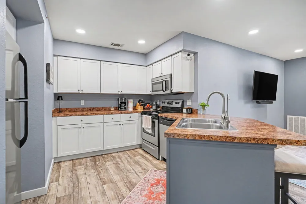 18400 Ridge Court #17 Spring Lake, MI 49456