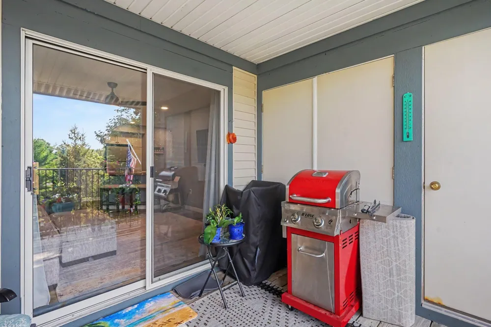 18400 Ridge Court #17 Spring Lake, MI 49456