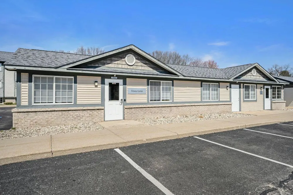 18400 Ridge Court #17 Spring Lake, MI 49456