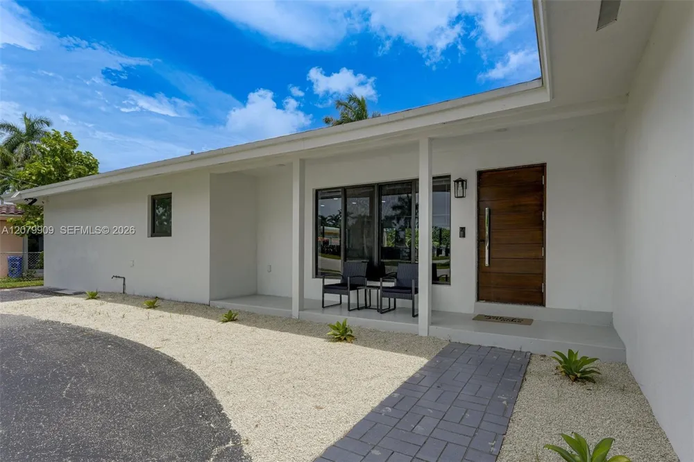 317 31st Ave Hollywood, FL 33021