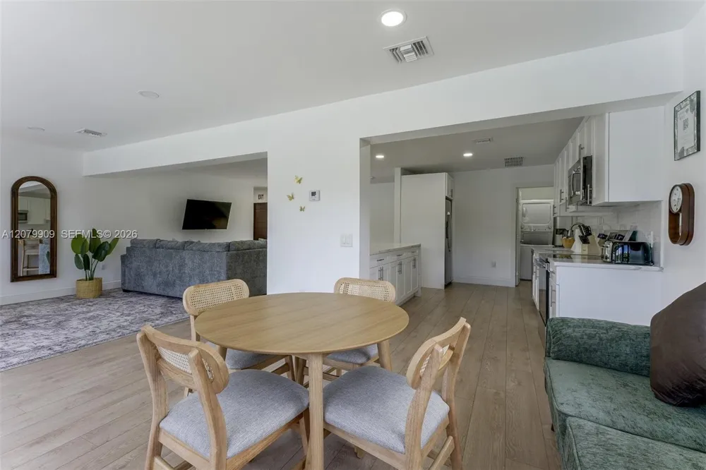317 31st Ave Hollywood, FL 33021