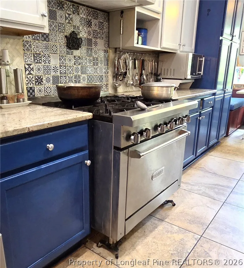 6104 Castlebrooke Lane Linden, NC 28356