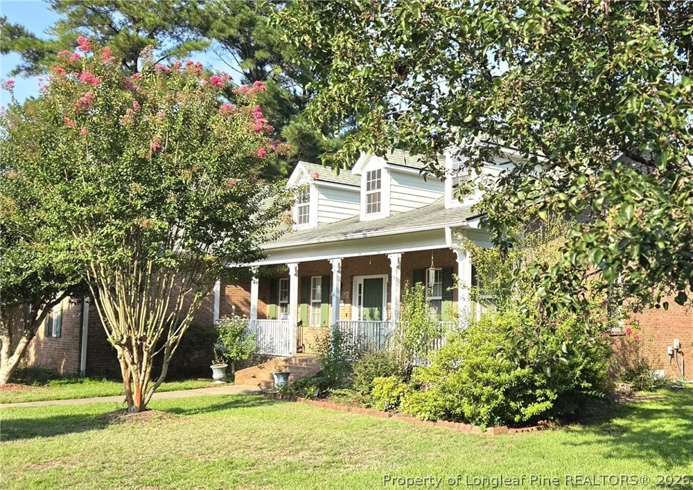 6104 Castlebrooke Lane Linden, NC 28356