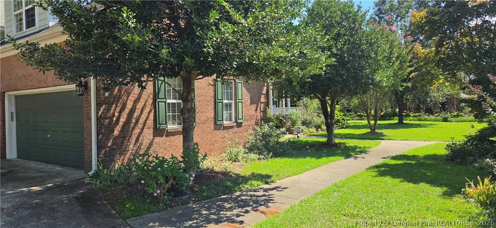 6104 Castlebrooke Lane Linden, NC 28356