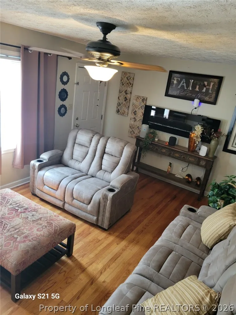 5762 Dove Drive Hope Mills, NC 28348