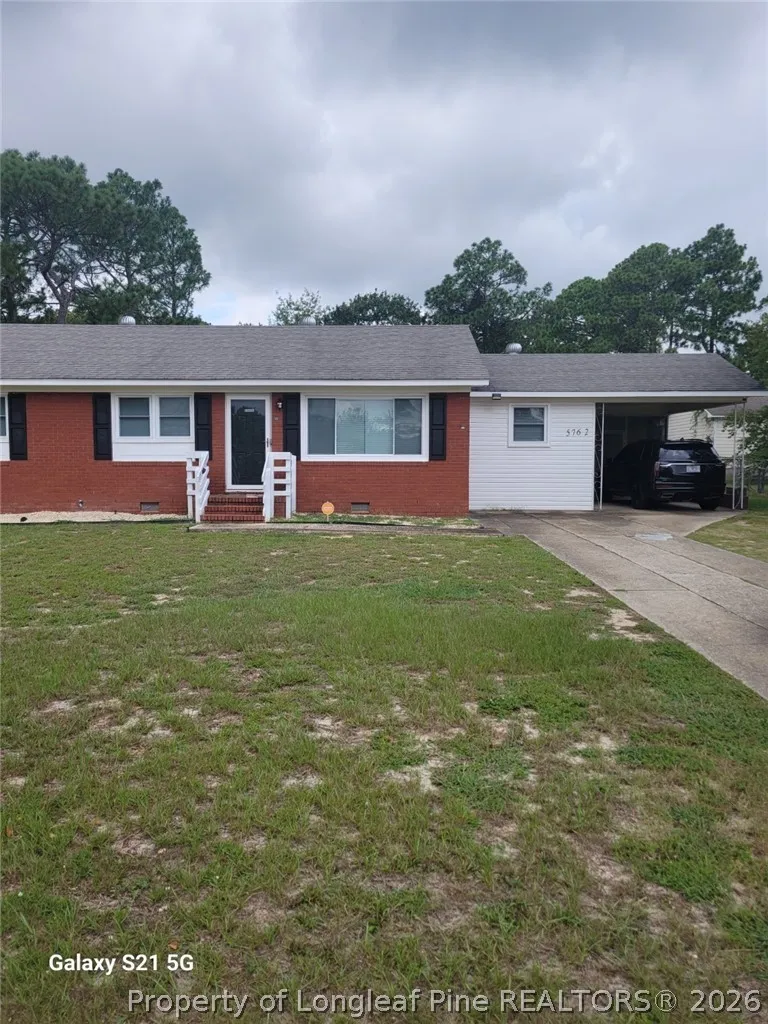 5762 Dove Drive Hope Mills, NC 28348