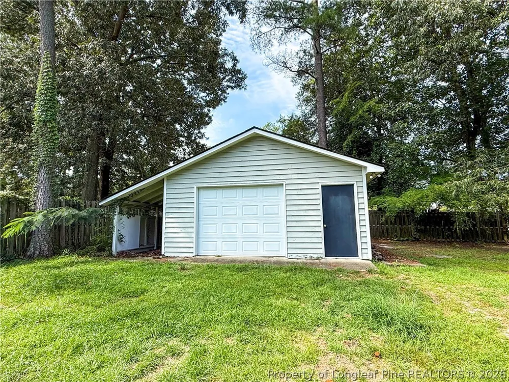 3489 Thorndike Drive Fayetteville, NC 28311