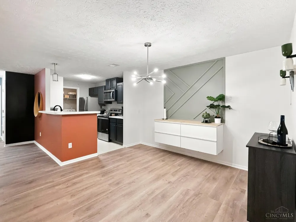 8390 Spring Valley Court #206 West Chester, OH 45069