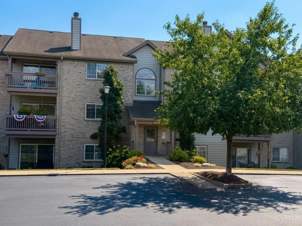 8390 Spring Valley Court #206 West Chester, OH 45069