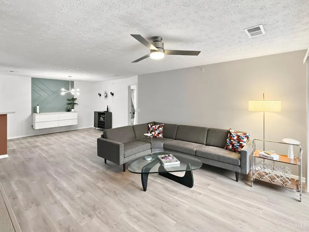 8390 Spring Valley Court #206 West Chester, OH 45069