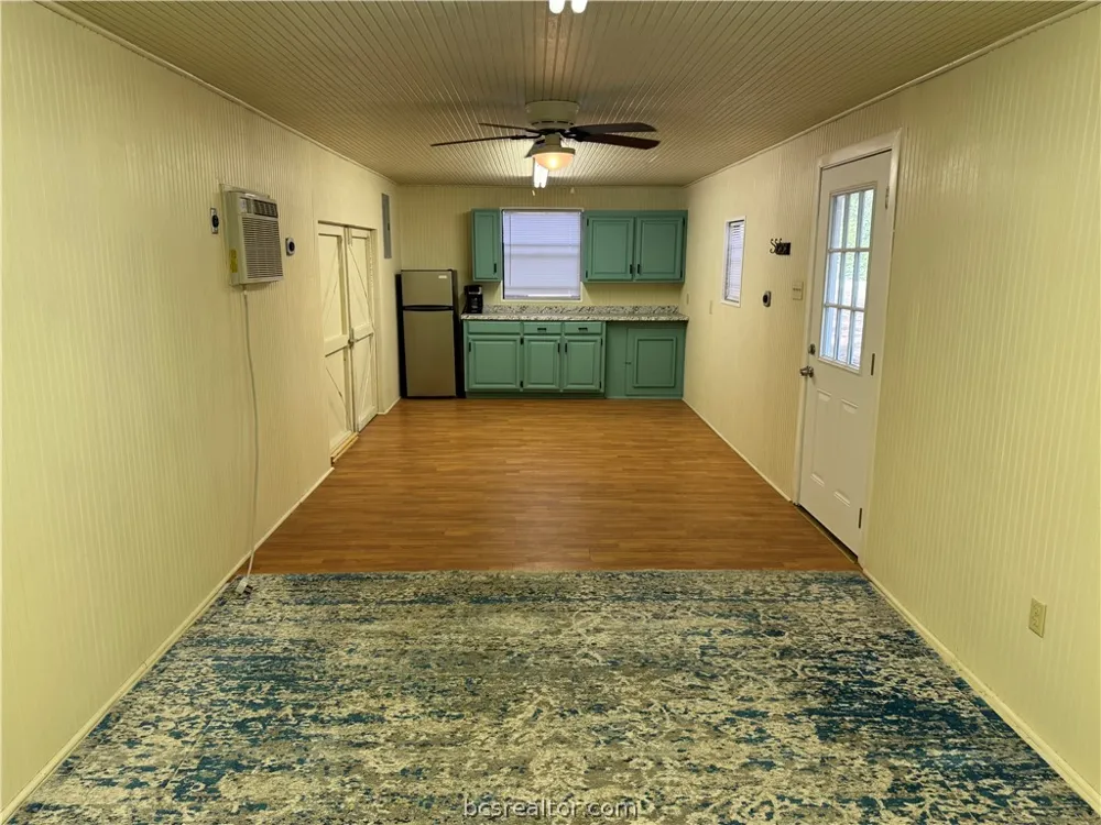 10390 Hedrick Road Hearne, TX 77859
