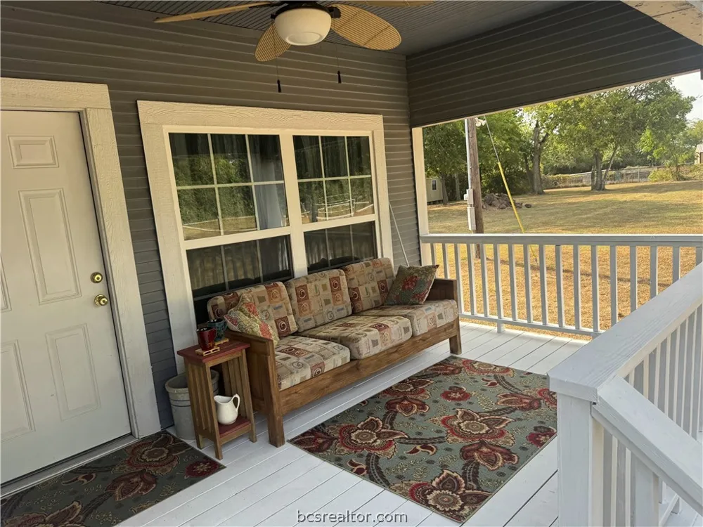 10390 Hedrick Road Hearne, TX 77859