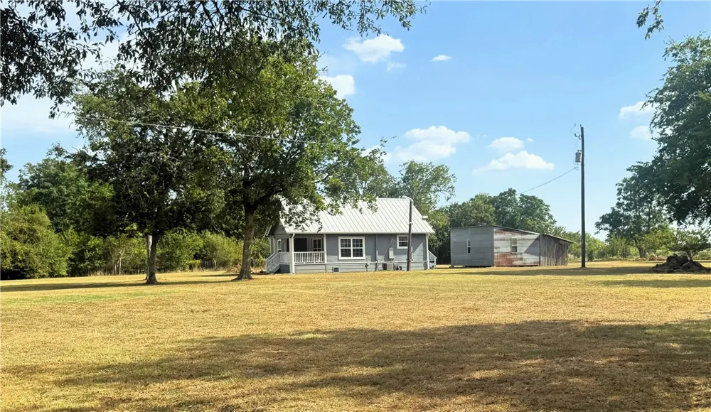10390 Hedrick Road Hearne, TX 77859