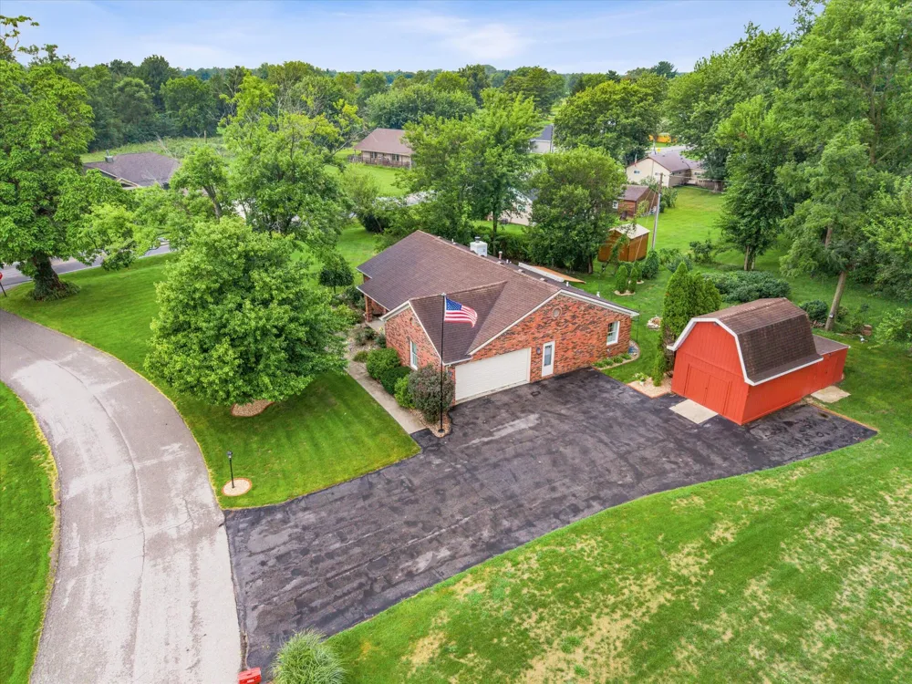 4658 E Jennings Loop Monticello, IN 47960