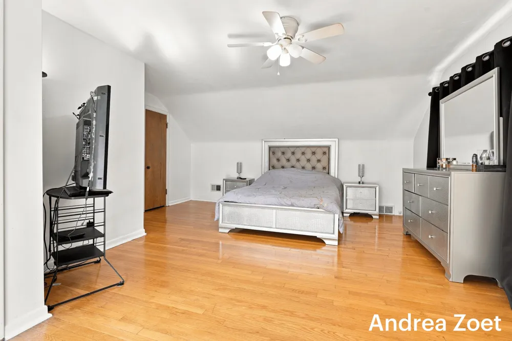 1044 Lockridge Drive NE Grand Rapids City, MI 49505
