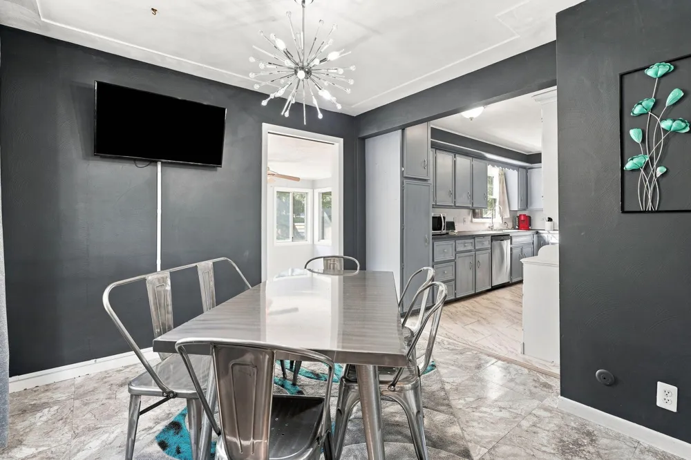 1044 Lockridge Drive NE Grand Rapids City, MI 49505