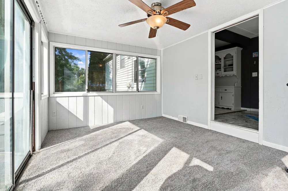 1044 Lockridge Drive NE Grand Rapids City, MI 49505