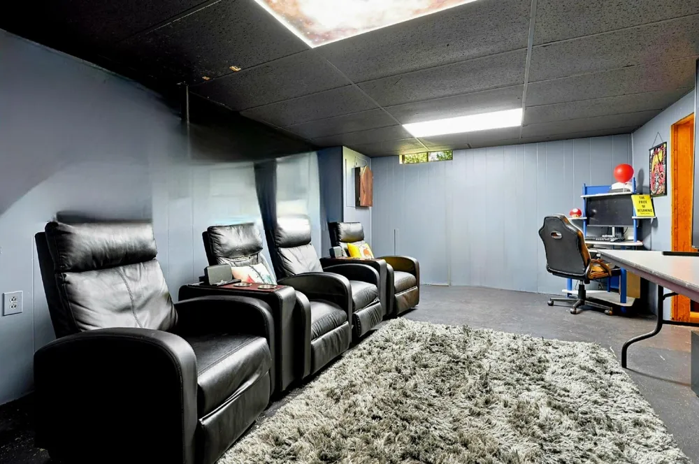 1044 Lockridge Drive NE Grand Rapids City, MI 49505