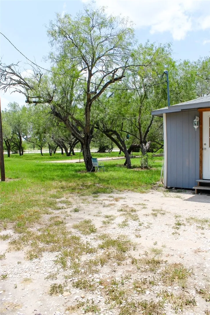 9872 County Road 623 Skidmore, TX 78389