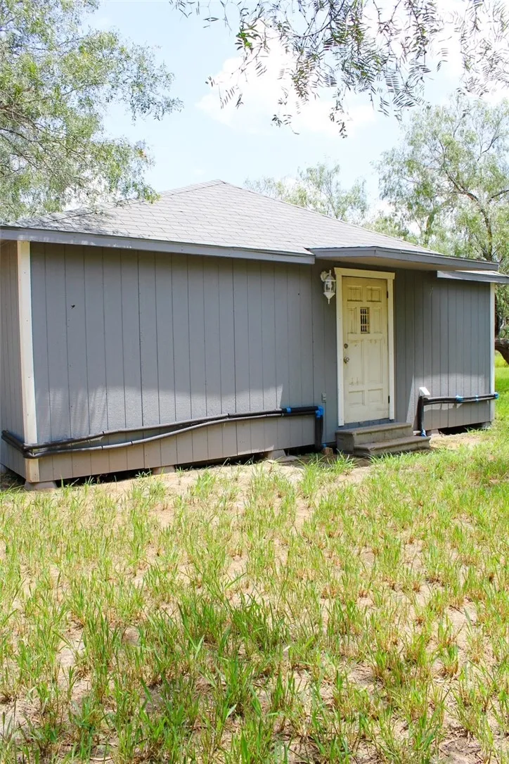 9872 County Road 623 Skidmore, TX 78389