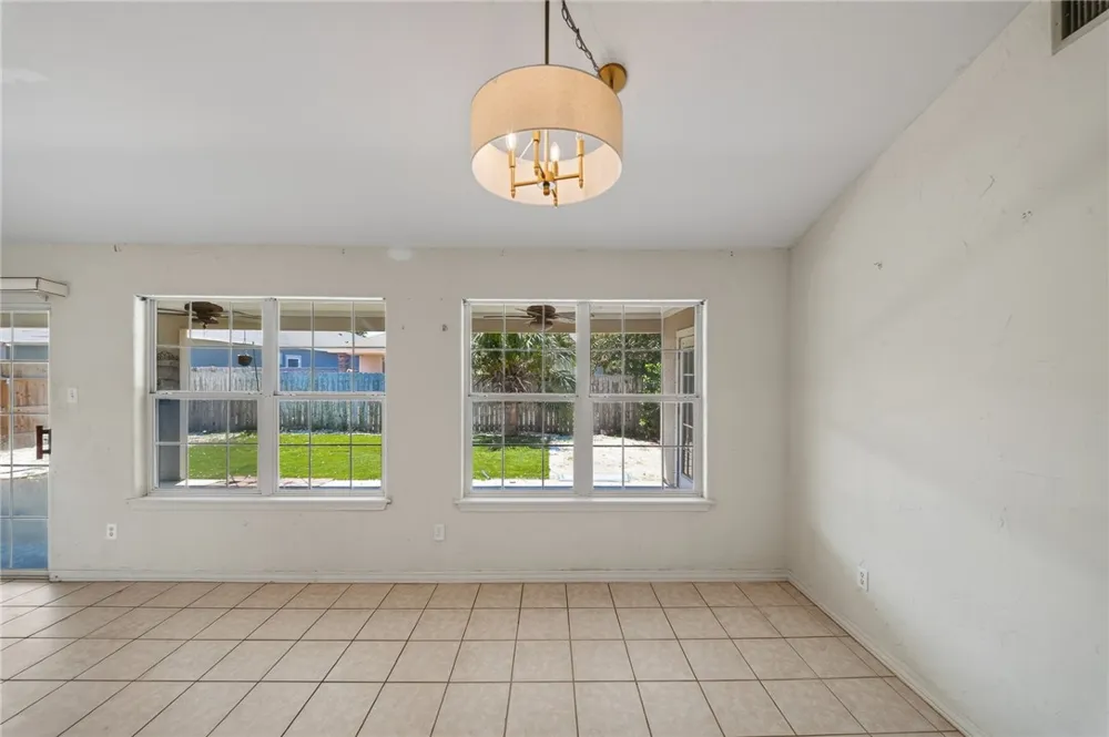 13605 Moro Lane Corpus Christi, TX 78418