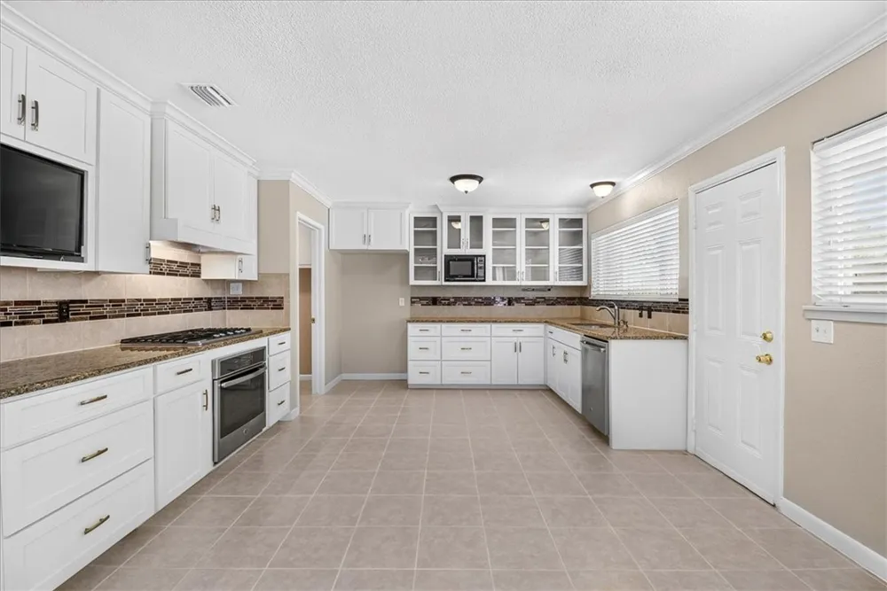 438 Haroldson Drive Corpus Christi, TX 78412