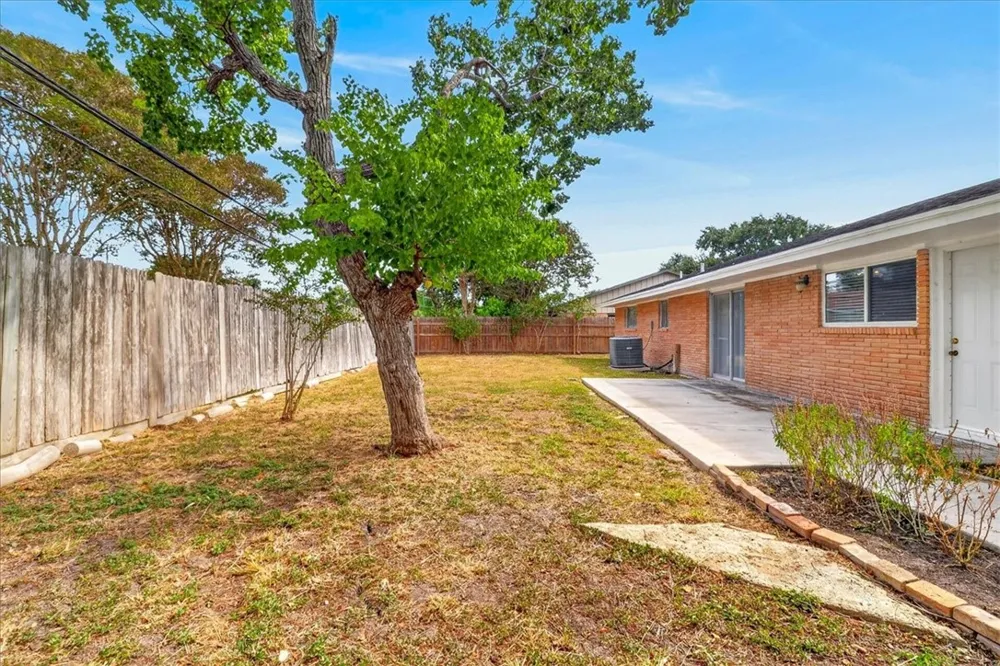 438 Haroldson Drive Corpus Christi, TX 78412