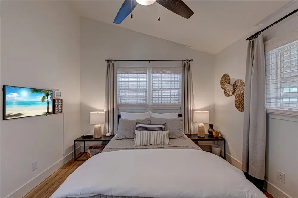 310 Leslie Lane Port Aransas, TX 78373