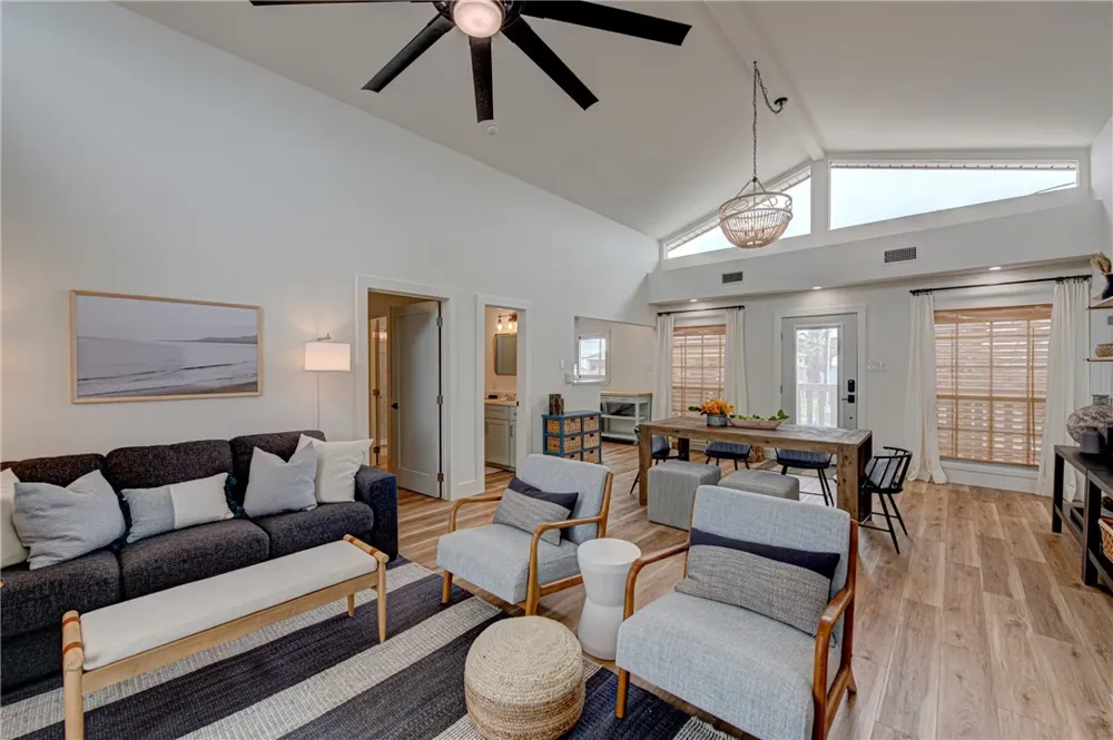 310 Leslie Lane Port Aransas, TX 78373
