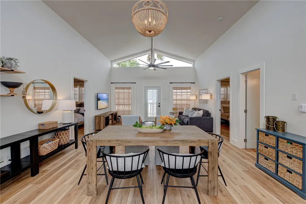 310 Leslie Lane Port Aransas, TX 78373
