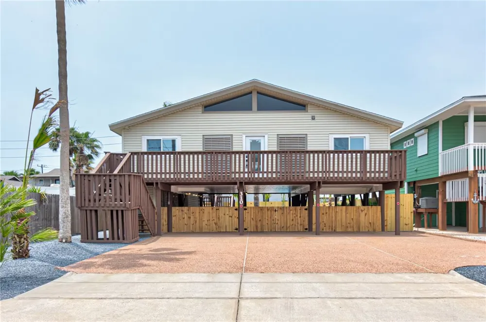 310 Leslie Lane Port Aransas, TX 78373