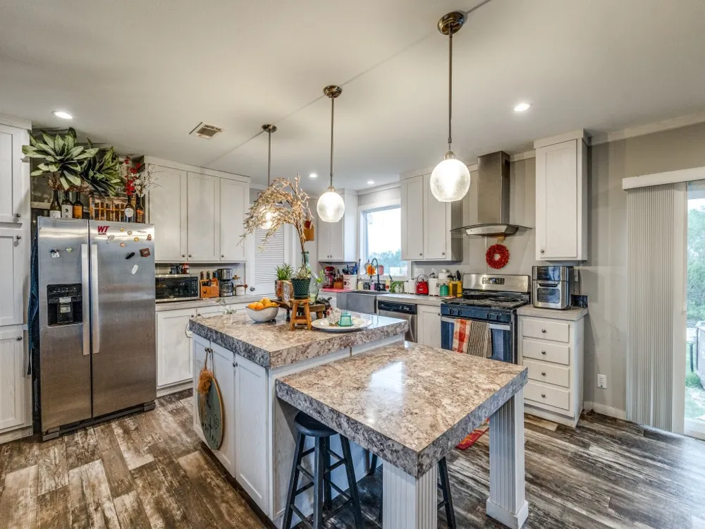 2831 County Road 430 Pleasanton, TX 78064