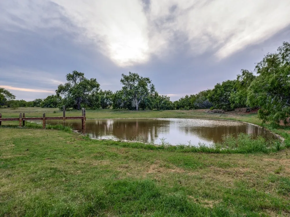 2831 County Road 430 Pleasanton, TX 78064