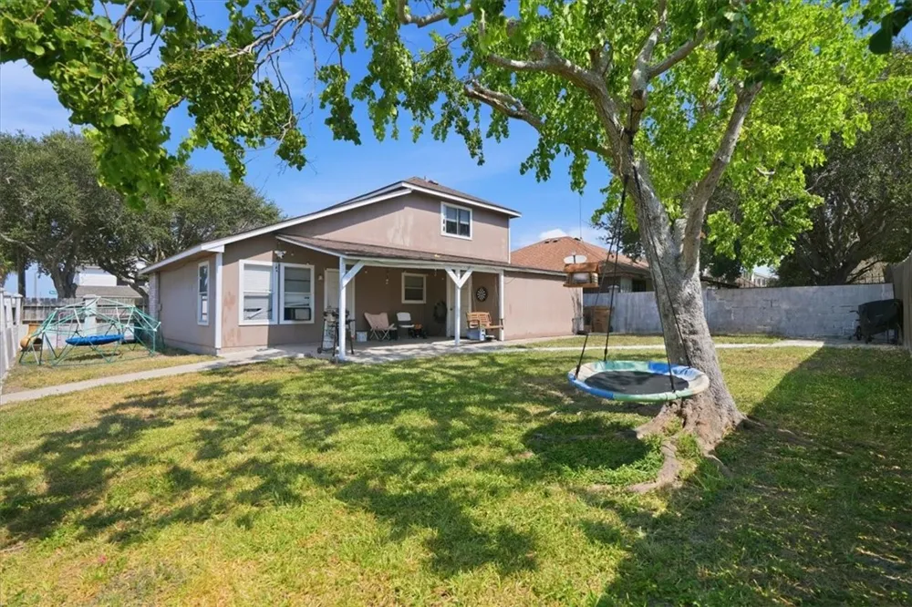 8018 Rock Crest Drive Corpus Christi, TX 78414