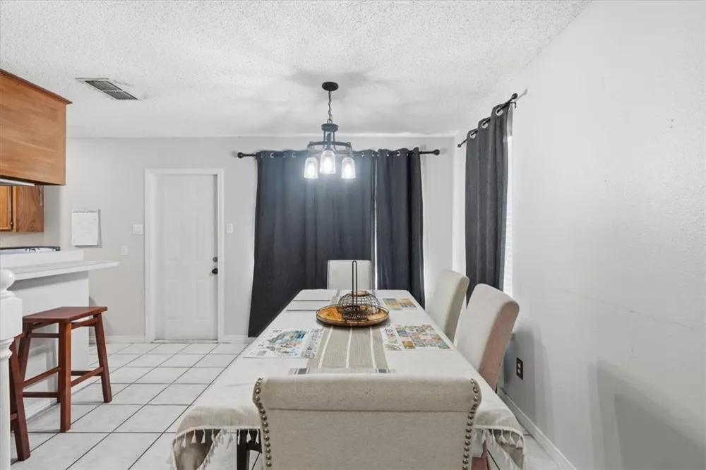 8018 Rock Crest Drive Corpus Christi, TX 78414
