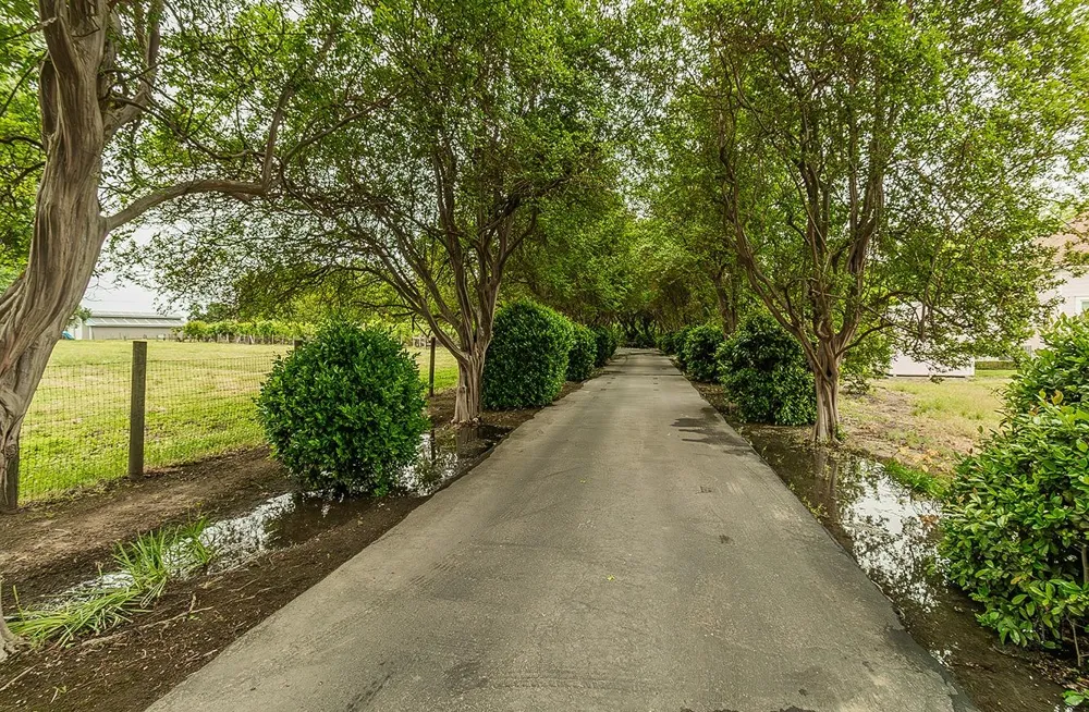 3670 S Newmark Avenue Sanger, CA 93654