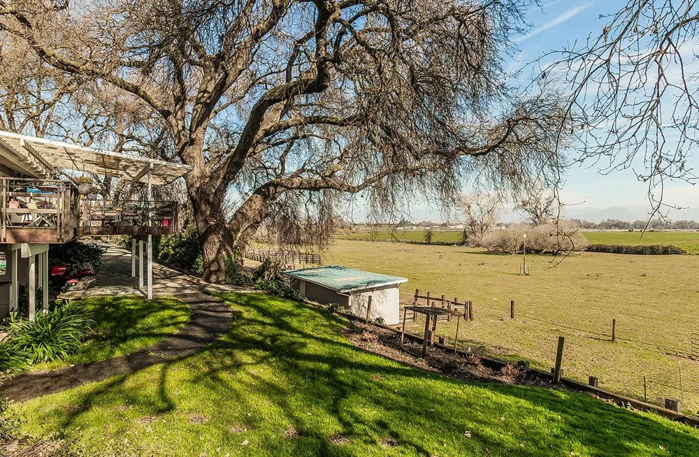 3670 S Newmark Avenue Sanger, CA 93654