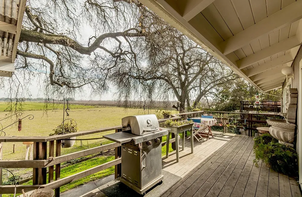 3670 S Newmark Avenue Sanger, CA 93654