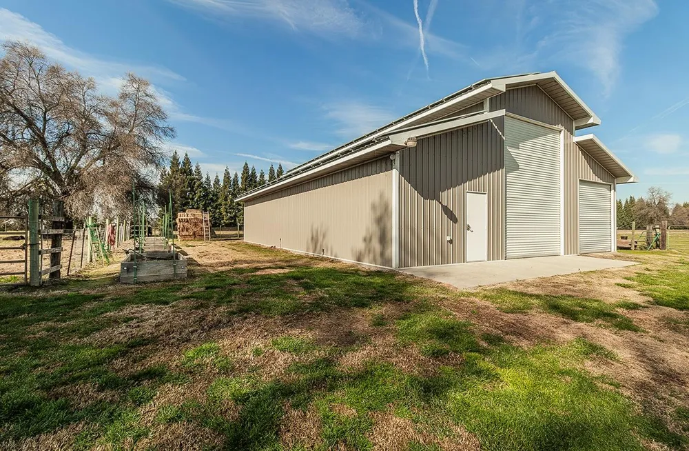 3670 S Newmark Avenue Sanger, CA 93654