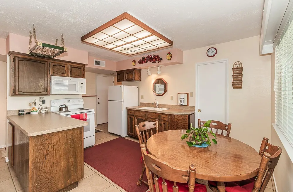 3670 S Newmark Avenue Sanger, CA 93654