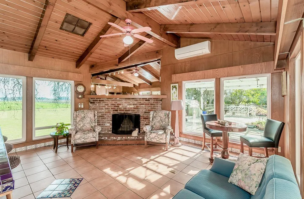 3670 S Newmark Avenue Sanger, CA 93654