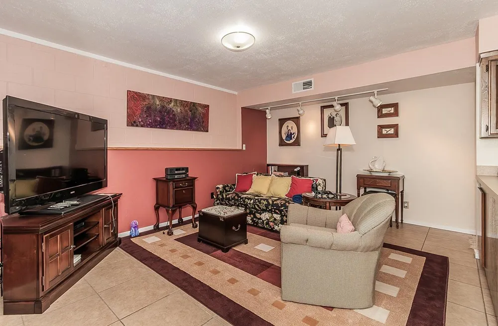 3670 S Newmark Avenue Sanger, CA 93654