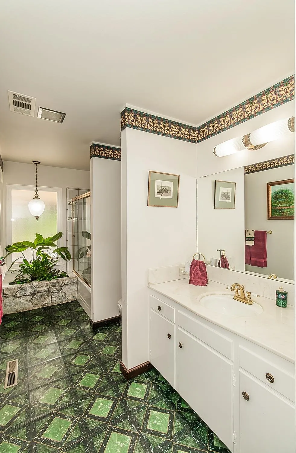 3670 S Newmark Avenue Sanger, CA 93654