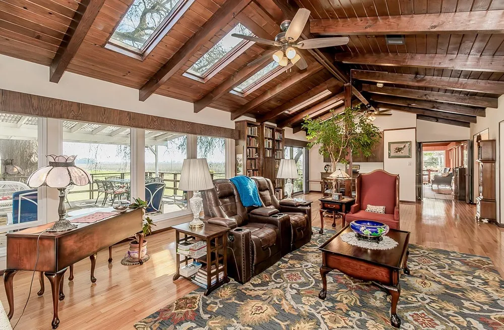 3670 S Newmark Avenue Sanger, CA 93654